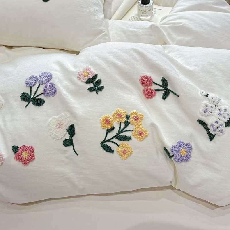 Aesthetic Floral Embroidery Du - đánh giá và giá Aesthetic Floral Duvet Cover